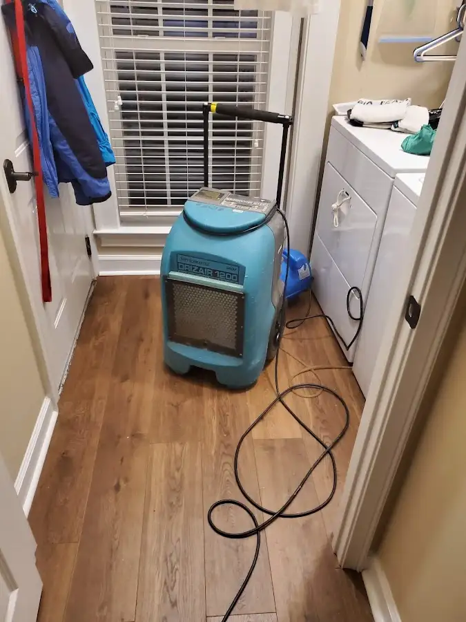 Commercial dehumidifier deployed for Crawl Space Restoration in Flowood